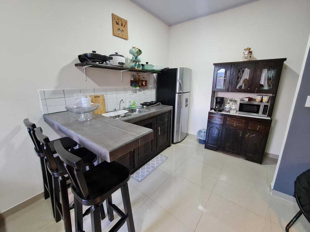 Apartamentos Ave Del Paraiso Alajuela Ngoại thất bức ảnh