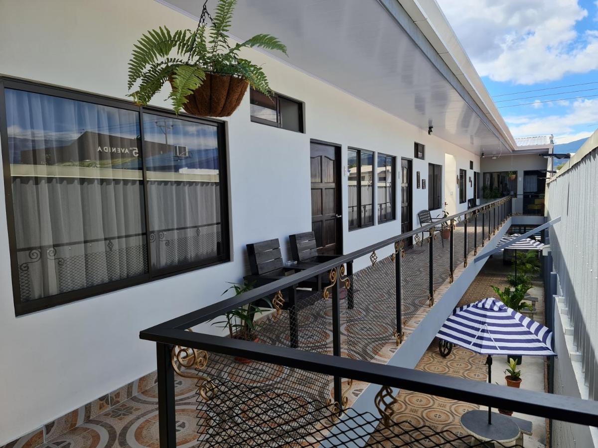 Apartamentos Ave Del Paraiso Alajuela Ngoại thất bức ảnh